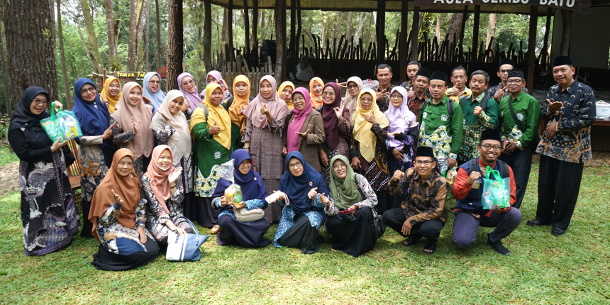 Syawalan Alumni Galang Madrasah Lazis Unisia Bangun Sinergi untuk MI yang Lebih Maju